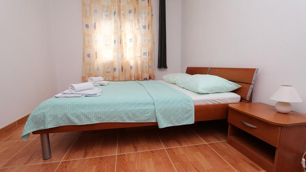 Apartments Antoneta Makarska Esterno foto