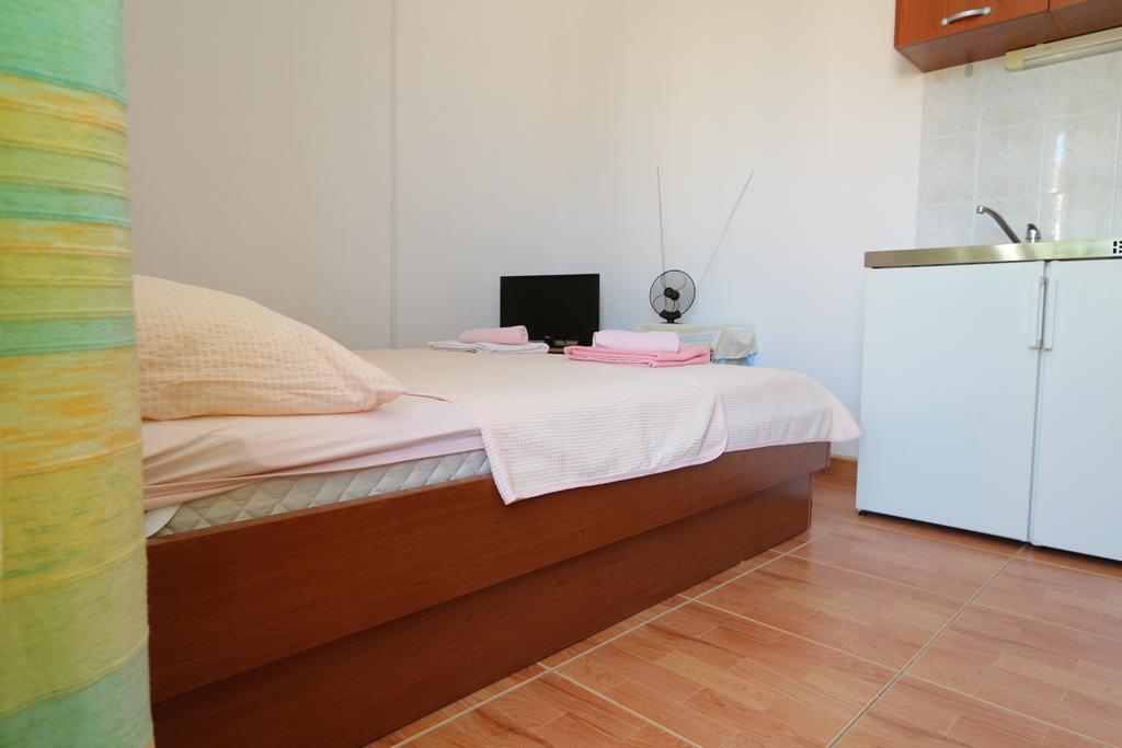 Apartments Antoneta Makarska Esterno foto